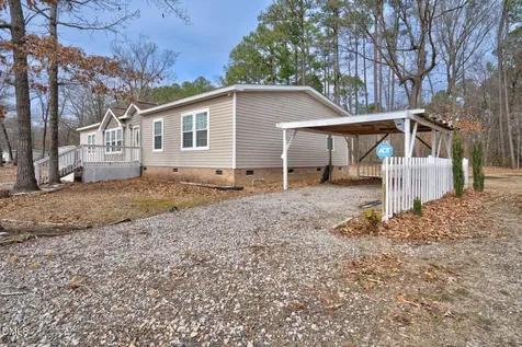160 Janyce Drive Kenly NC 27542