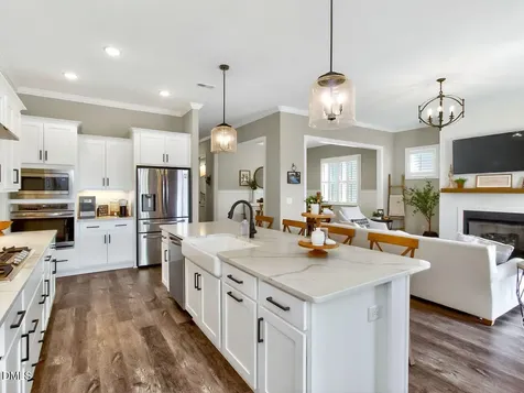 2904 Meadow Bluffs Way Fuquay Varina NC 27526