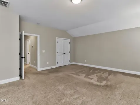 2904 Meadow Bluffs Way Fuquay Varina NC 27526