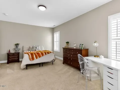 2904 Meadow Bluffs Way Fuquay Varina NC 27526
