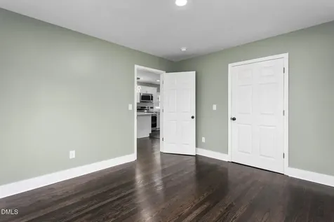 1615 Preston Street Burlington NC 27217
