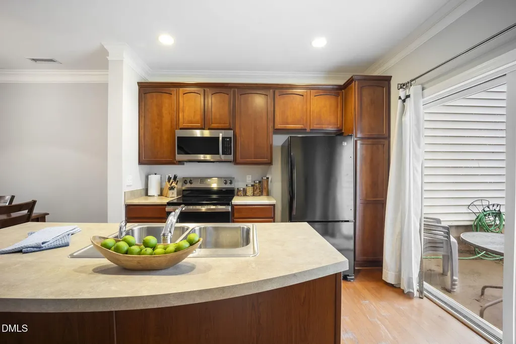 8823 Orchard Grove Way Raleigh NC 27612