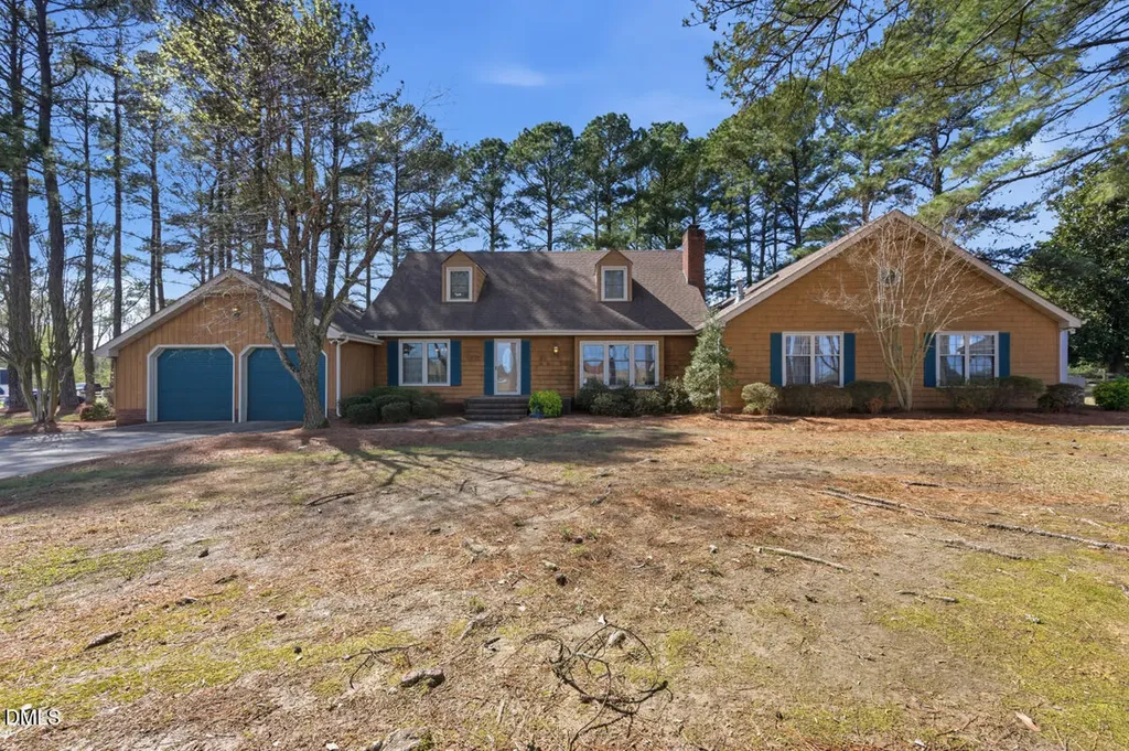 1210 E Cumberland Street Dunn NC 28334
