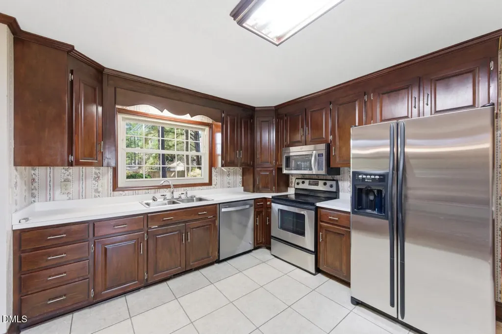 1210 E Cumberland Street Dunn NC 28334
