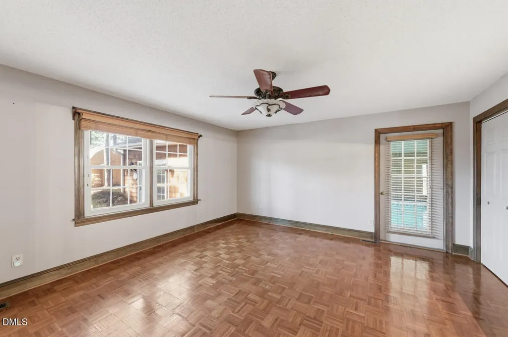 1210 E Cumberland Street Dunn NC 28334