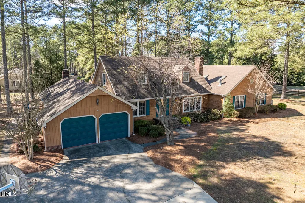 1210 E Cumberland Street Dunn NC 28334