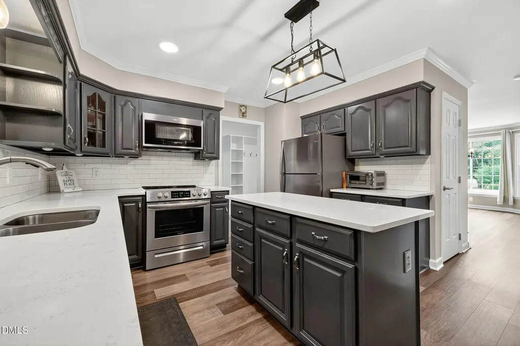 6009 Swales Way Raleigh NC 27603