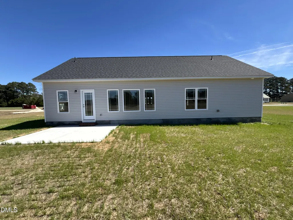 171 Budd Godwin Lane Dunn NC 28334