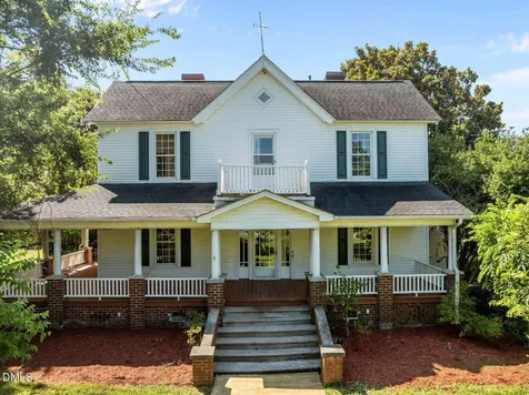 523 E Main Street Haw River NC 27258