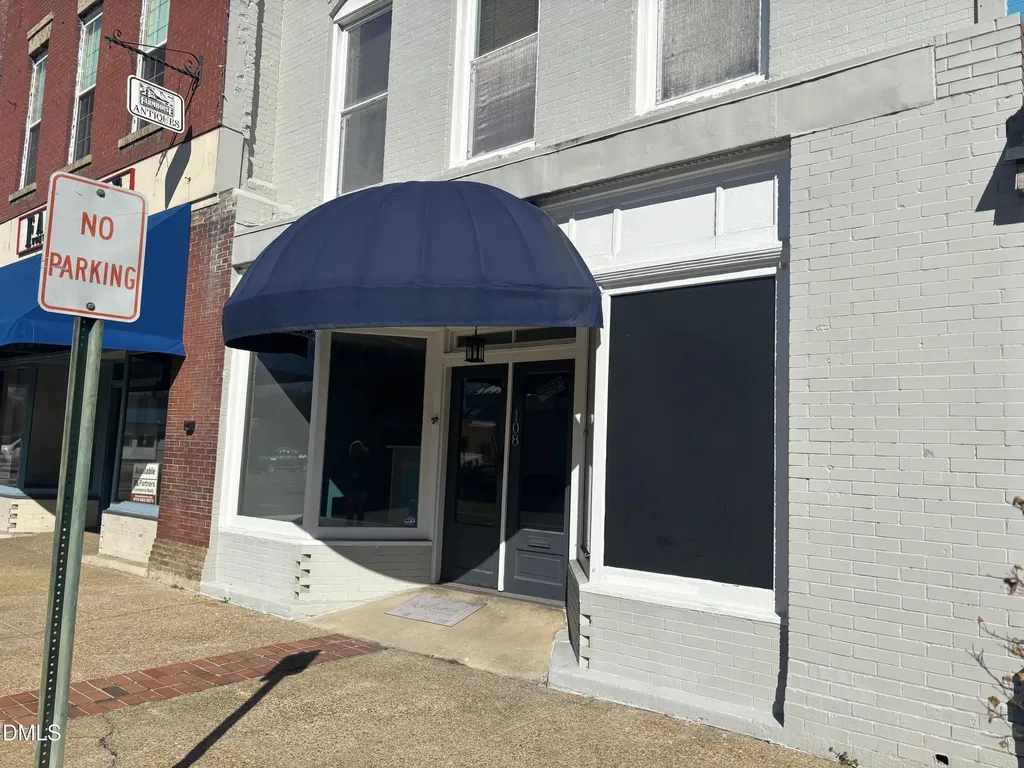 108 W Anderson Street Selma NC 27576