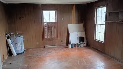 325 N Asheboro Street Liberty NC 27298