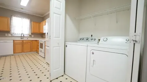41 Signet Drive Durham NC 27704