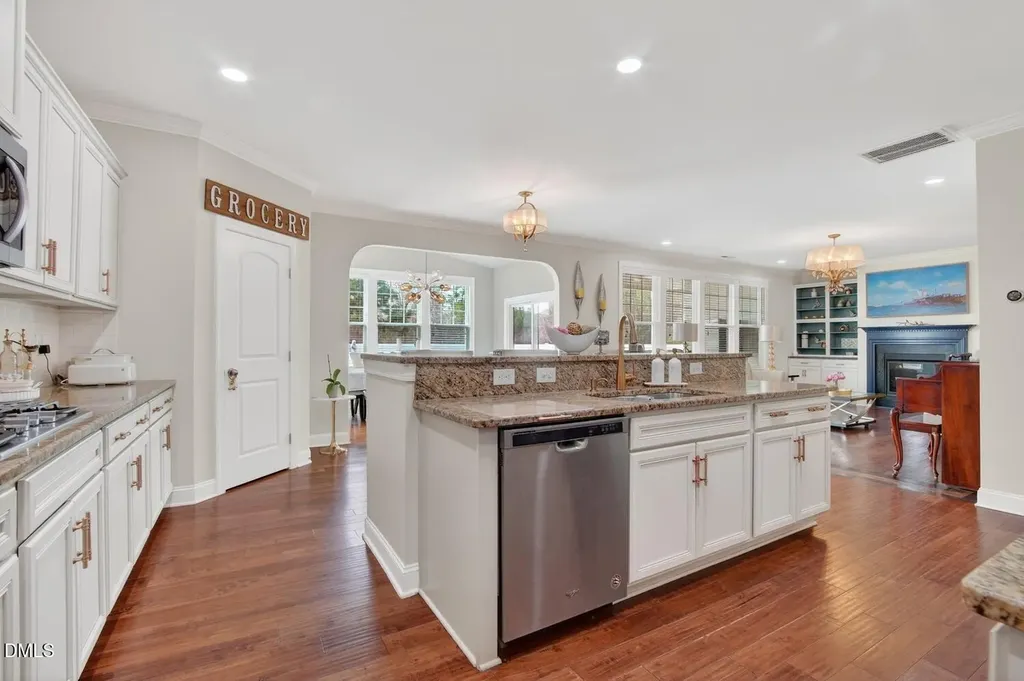 41 Gladwood Way Garner NC 27529