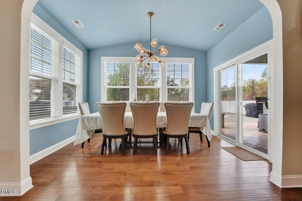 41 Gladwood Way Garner NC 27529