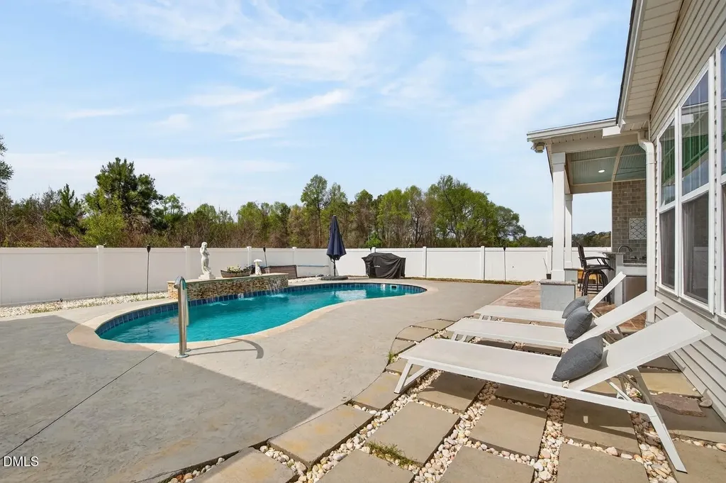 41 Gladwood Way Garner NC 27529