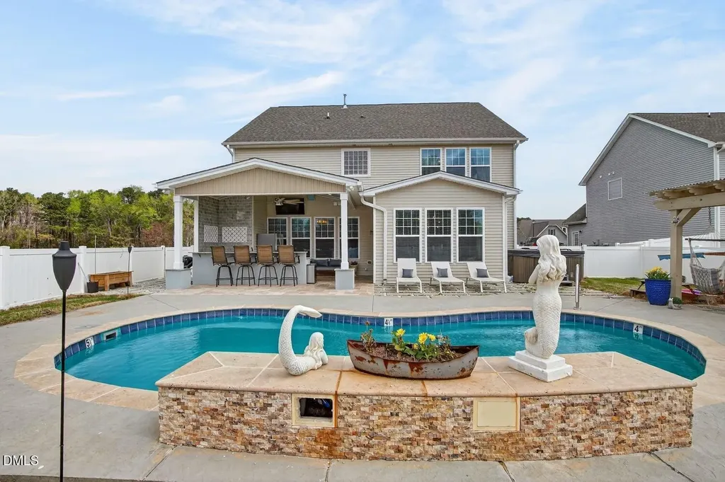 41 Gladwood Way Garner NC 27529