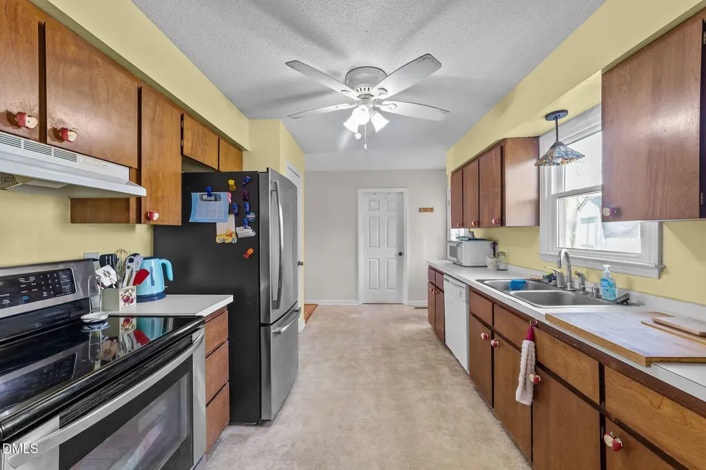 1900 Cedar Court Clayton NC 27520