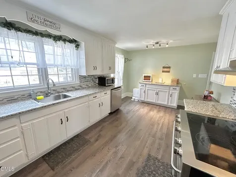 802 Russell Avenue Reidsville NC 27320