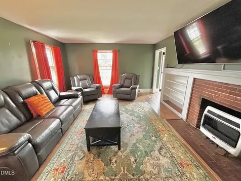802 Russell Avenue Reidsville NC 27320