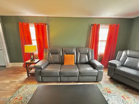 802 Russell Avenue Reidsville NC 27320