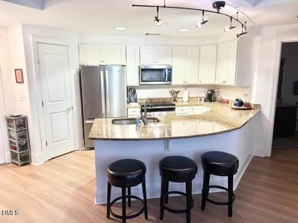 222 Glenwood Avenue Raleigh NC 27603