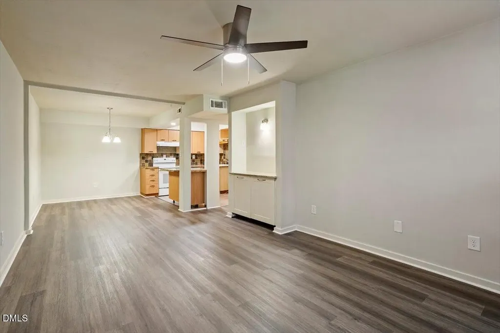 7124 Longstreet Drive Raleigh NC 27615