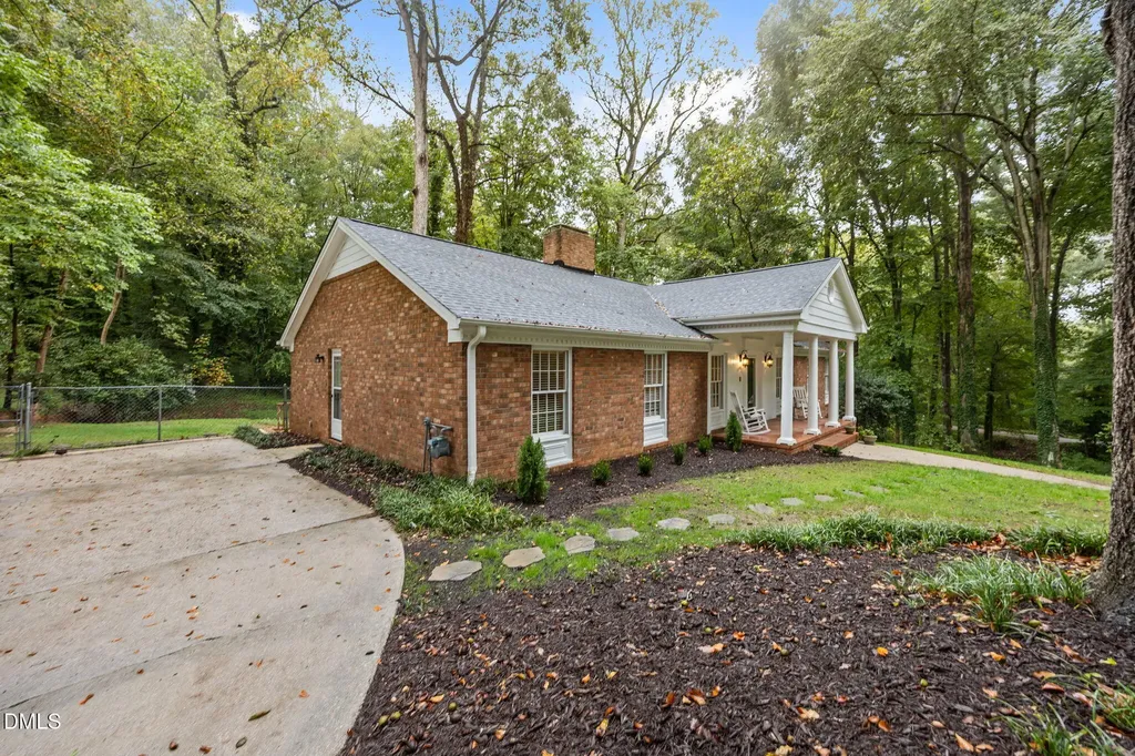 4902 Carteret Drive Raleigh NC 27612