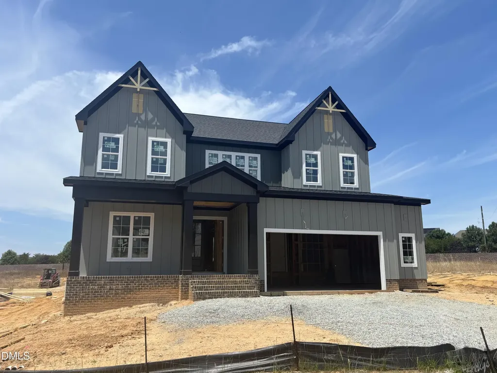 2321 Hilltop Bluffs Court Fuquay Varina NC 27526