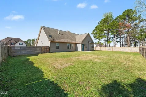 413 Rossendale Drive Hope Mills NC 28348