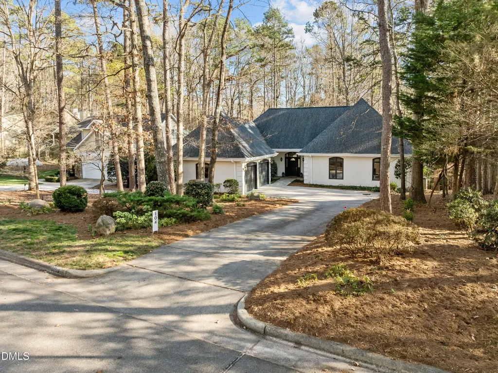 104 Hampshire Place Chapel Hill NC 27516