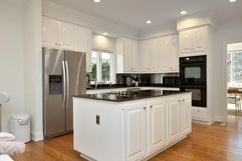 104 Hampshire Place Chapel Hill NC 27516