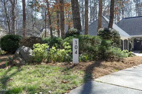 104 Hampshire Place Chapel Hill NC 27516