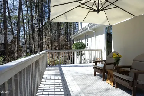 104 Hampshire Place Chapel Hill NC 27516