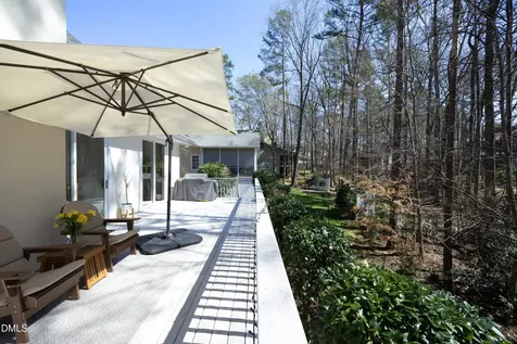 104 Hampshire Place Chapel Hill NC 27516