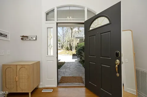 104 Hampshire Place Chapel Hill NC 27516