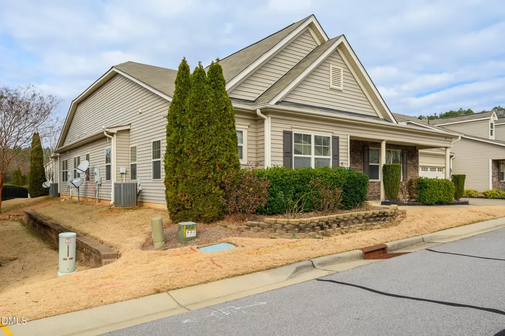 26 W Milan Court Clayton NC 27527