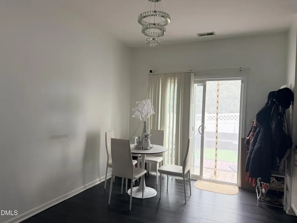 5345 Glen Canyon Road Raleigh NC 27616