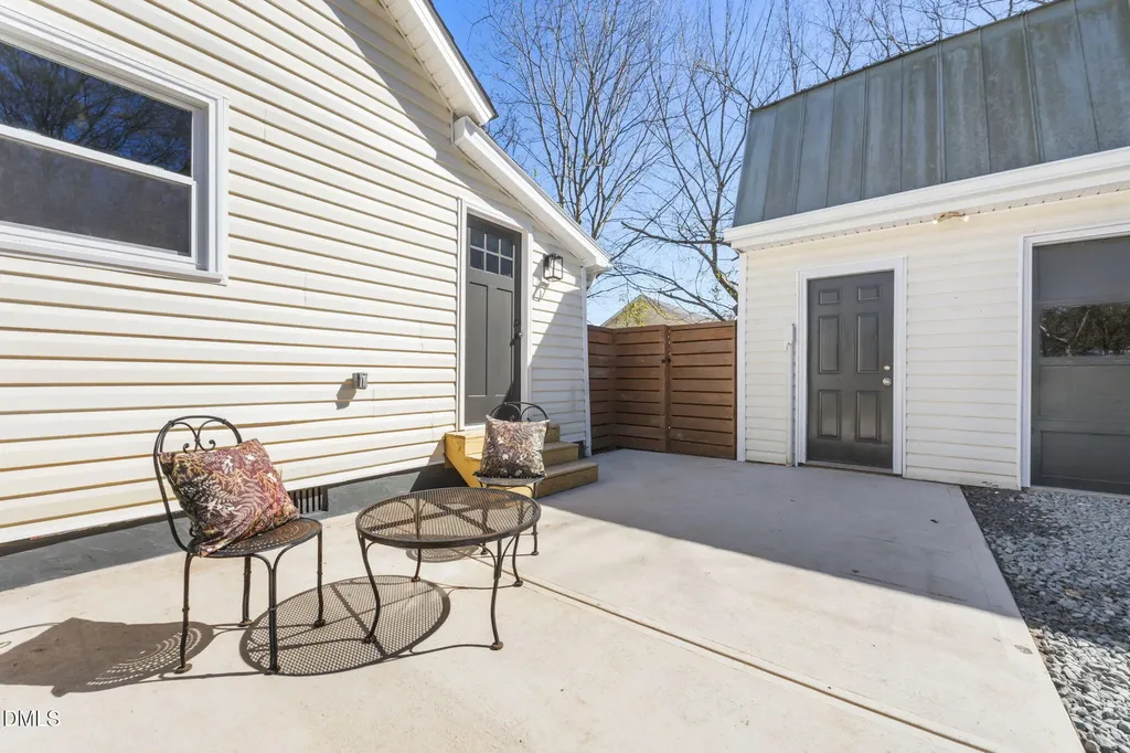 148 N State Street Haw River NC 27258