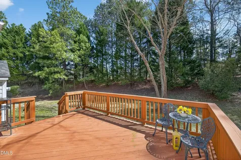 112 Natchez Court Cary NC 27519