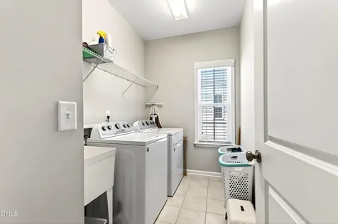 1913 Metta Mill Lane Apex NC 27502