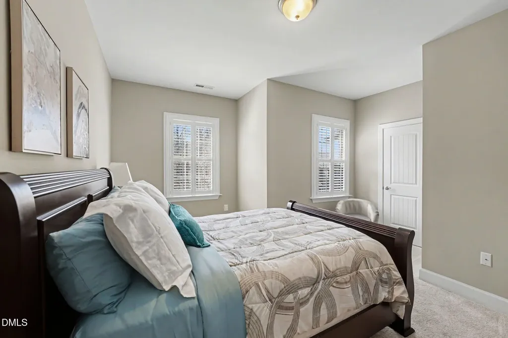 3812 Essex Garden Lane Raleigh NC 27612