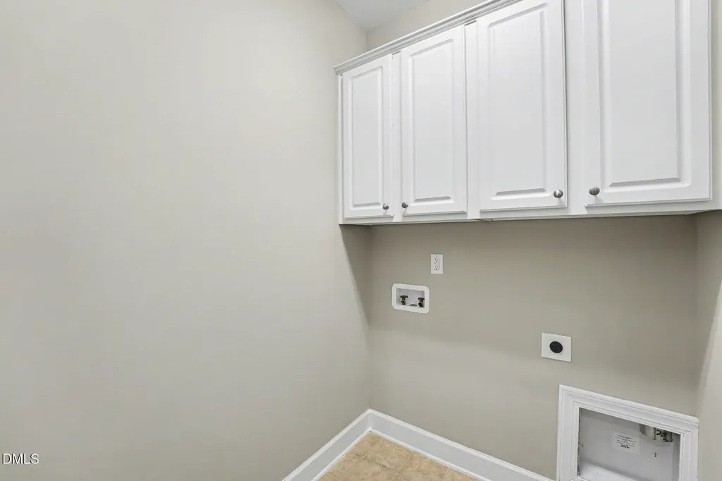 3812 Essex Garden Lane Raleigh NC 27612
