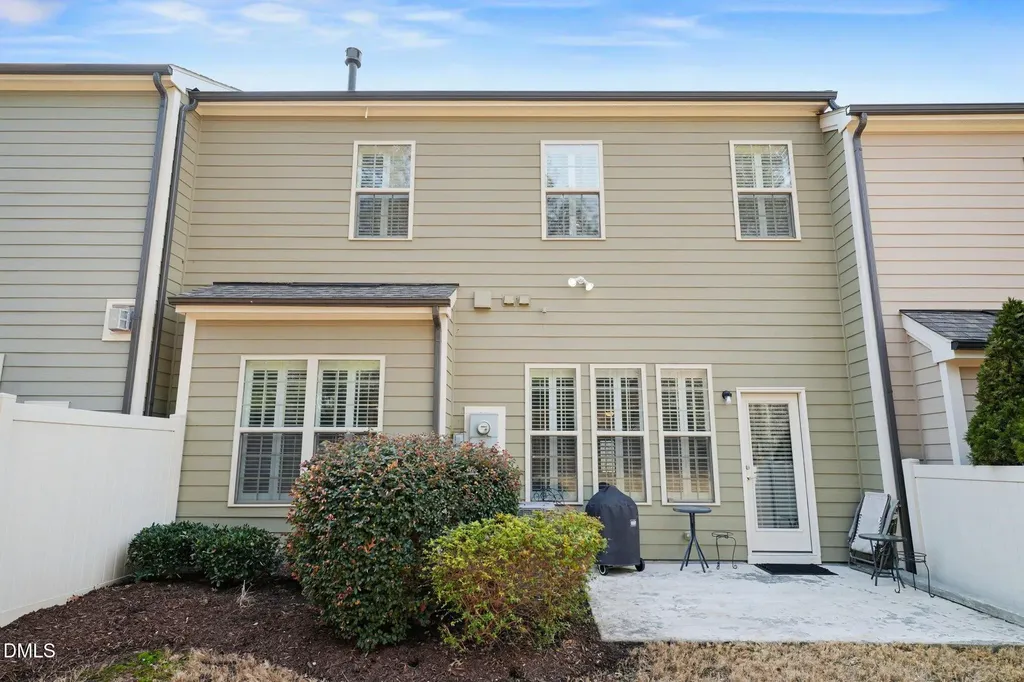 3812 Essex Garden Lane Raleigh NC 27612