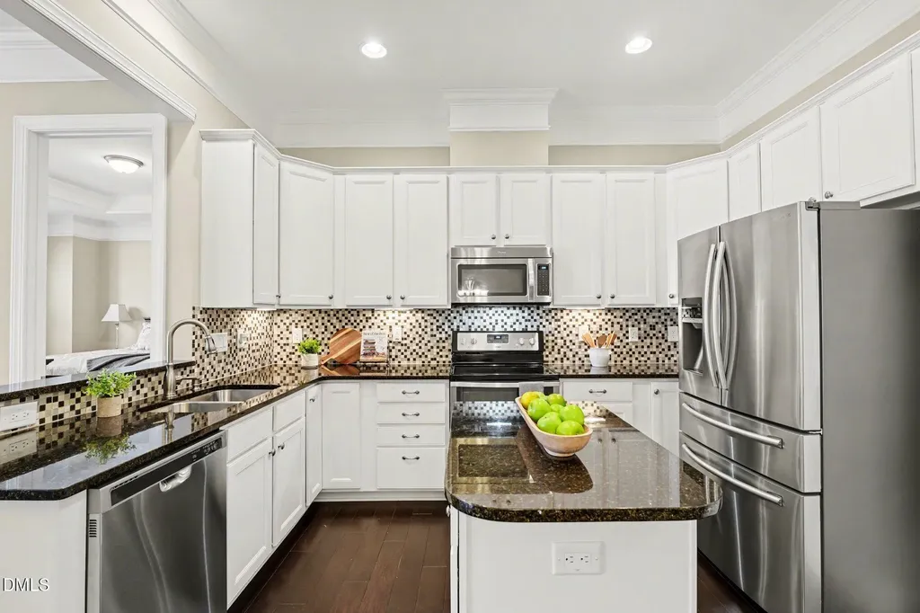 3812 Essex Garden Lane Raleigh NC 27612