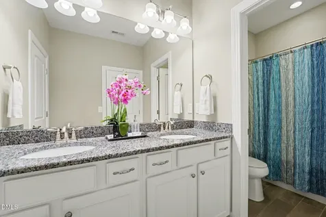3812 Essex Garden Lane Raleigh NC 27612