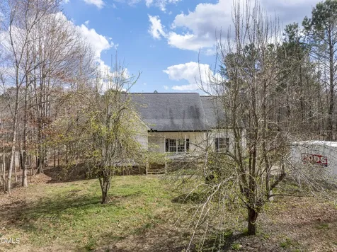 70 Harrison Street Zebulon NC 27597