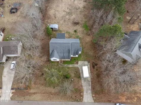 70 Harrison Street Zebulon NC 27597