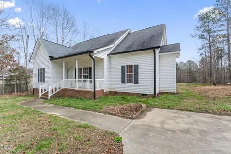 70 Harrison Street Zebulon NC 27597