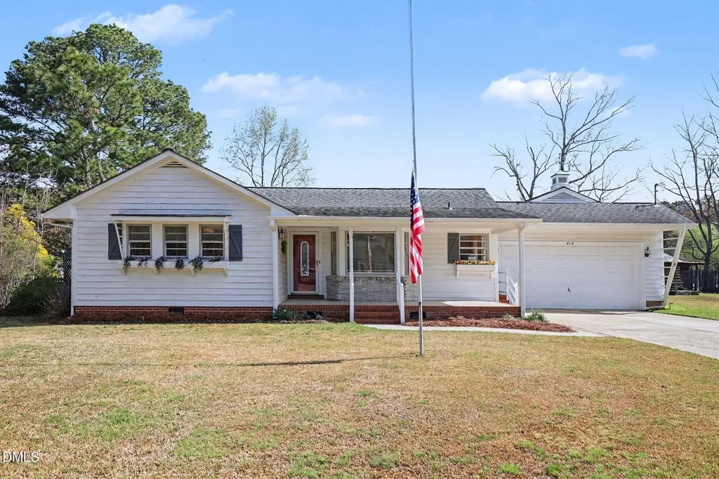 414 E Fremont Street Kenly NC 27542