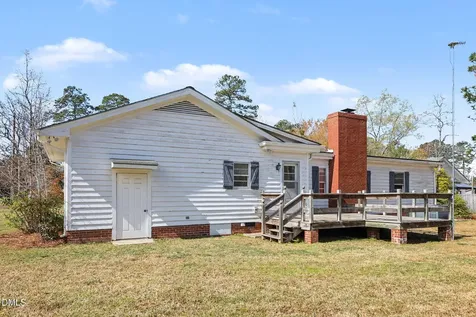 414 E Fremont Street Kenly NC 27542
